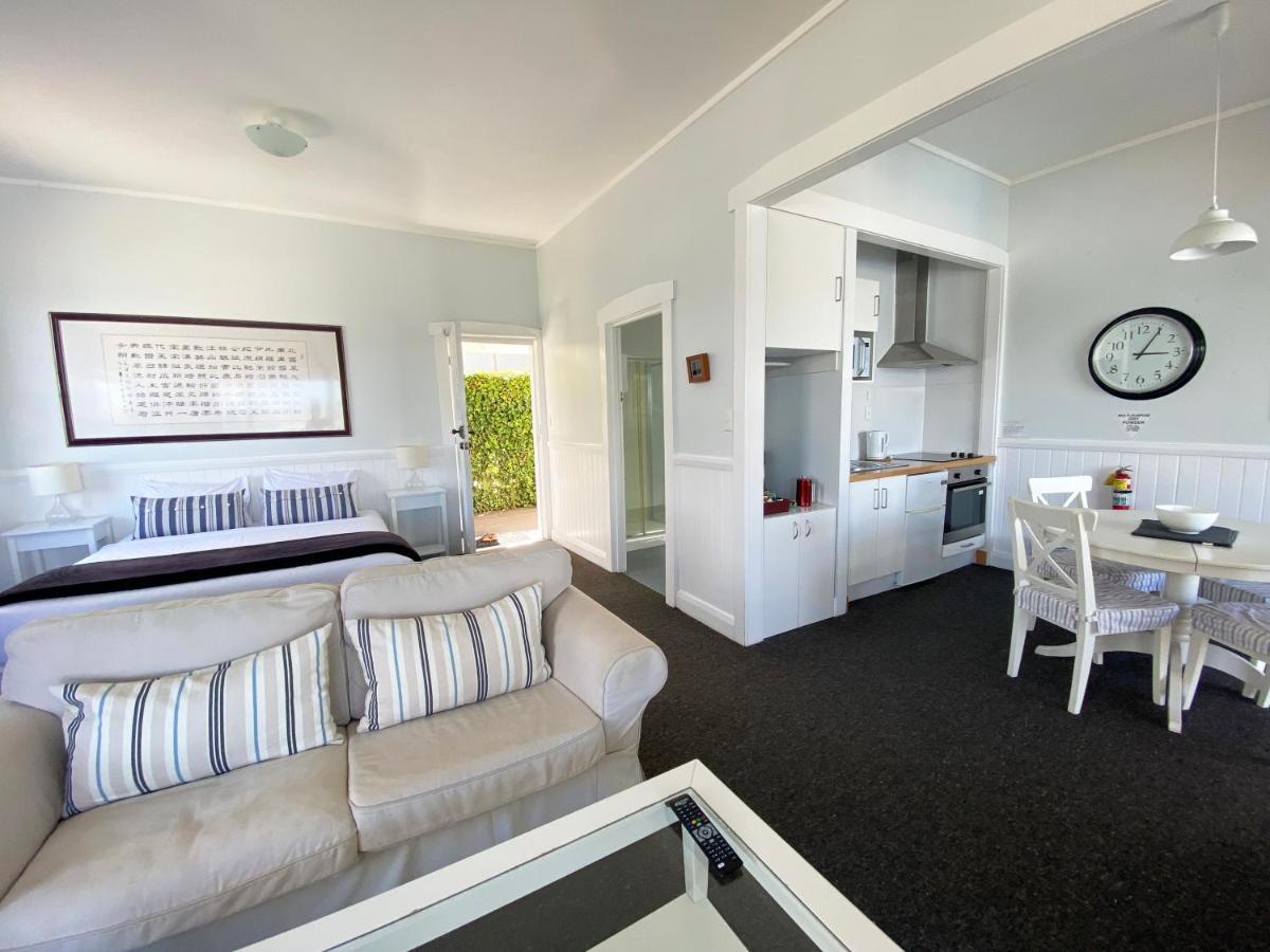 Mangonui Waterfront Apartments Bagian luar foto