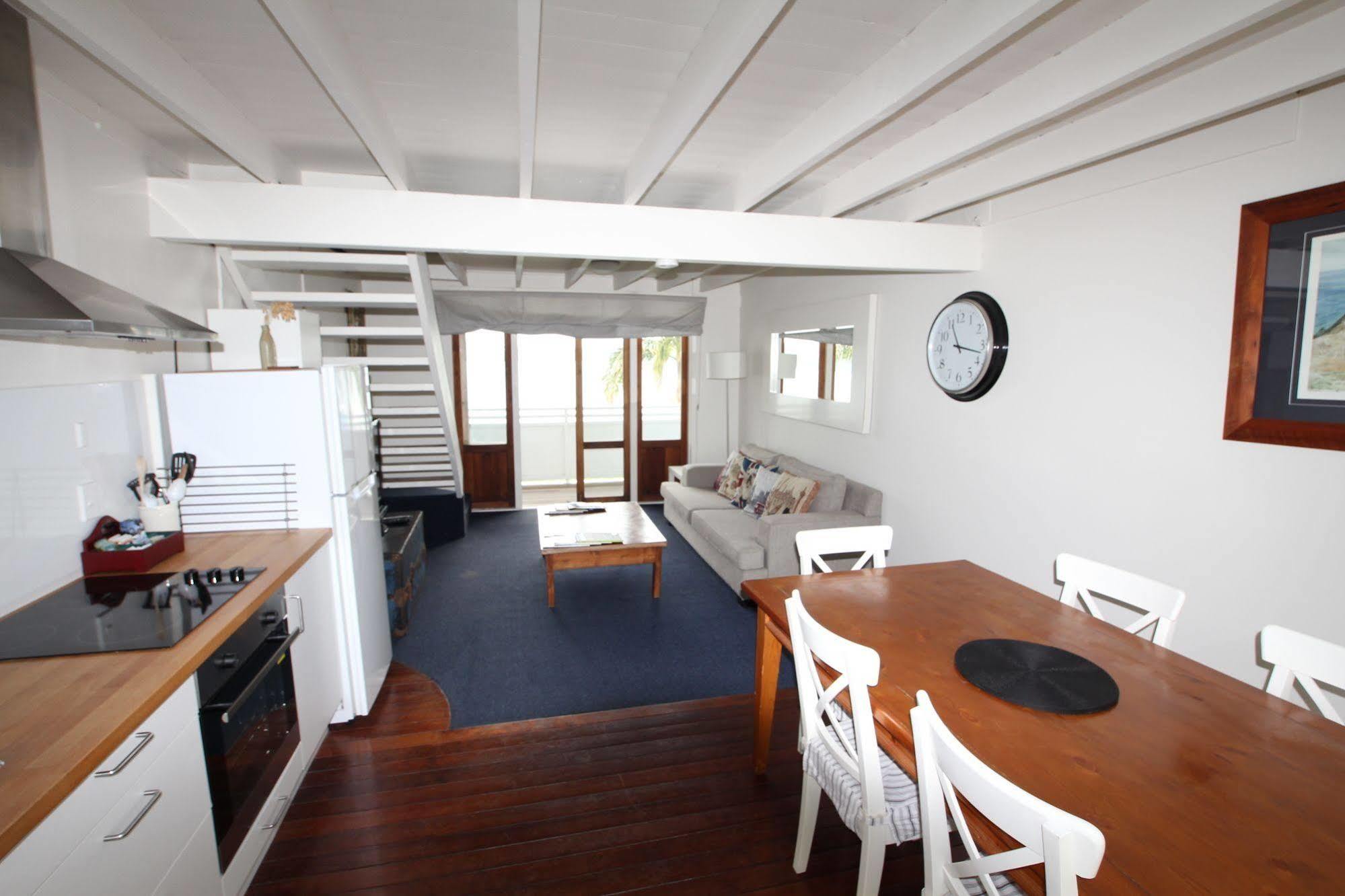 Mangonui Waterfront Apartments Bagian luar foto