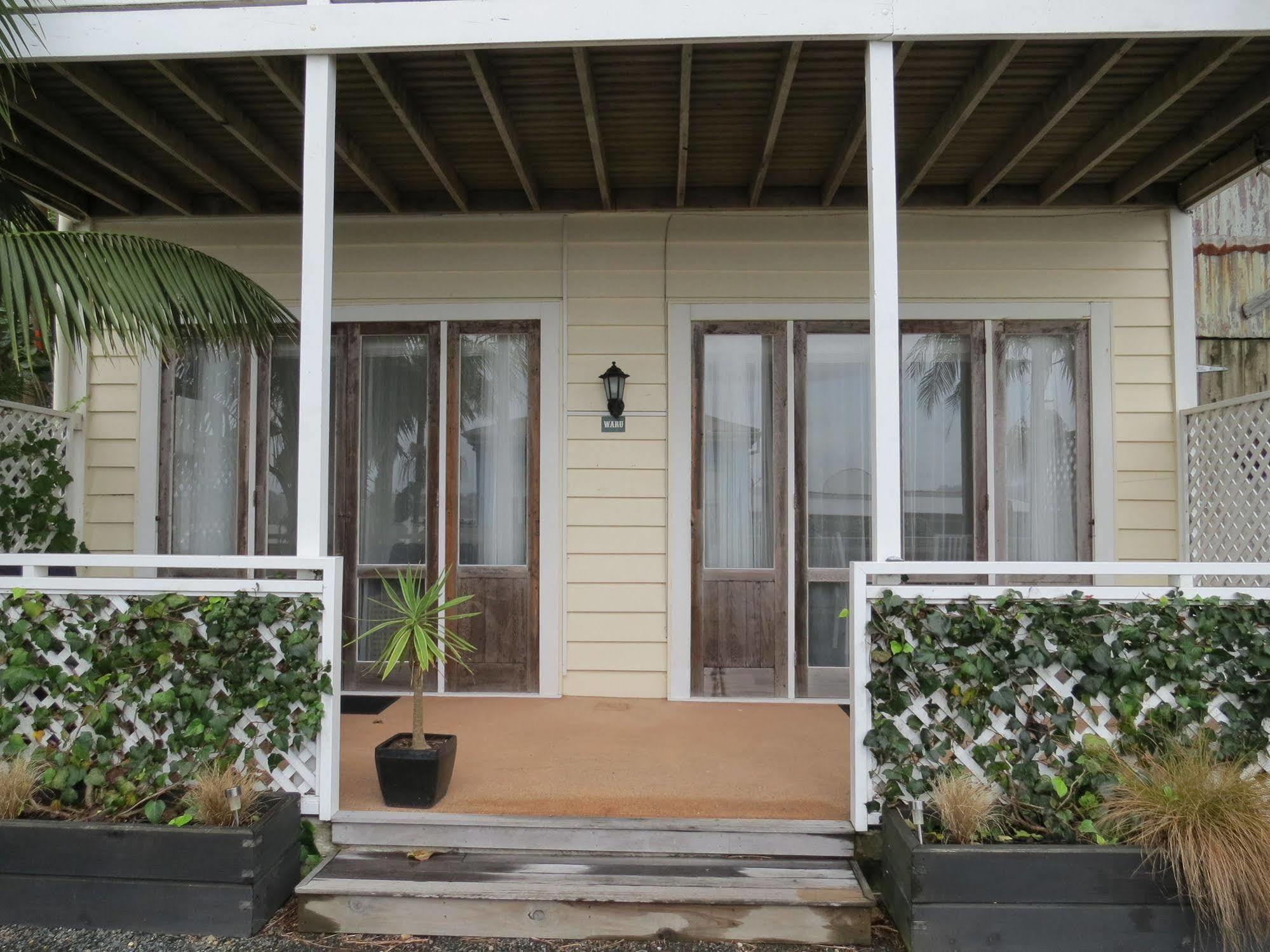 Mangonui Waterfront Apartments Bagian luar foto